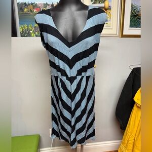 Dynamite  Black and Gray Dress EUC